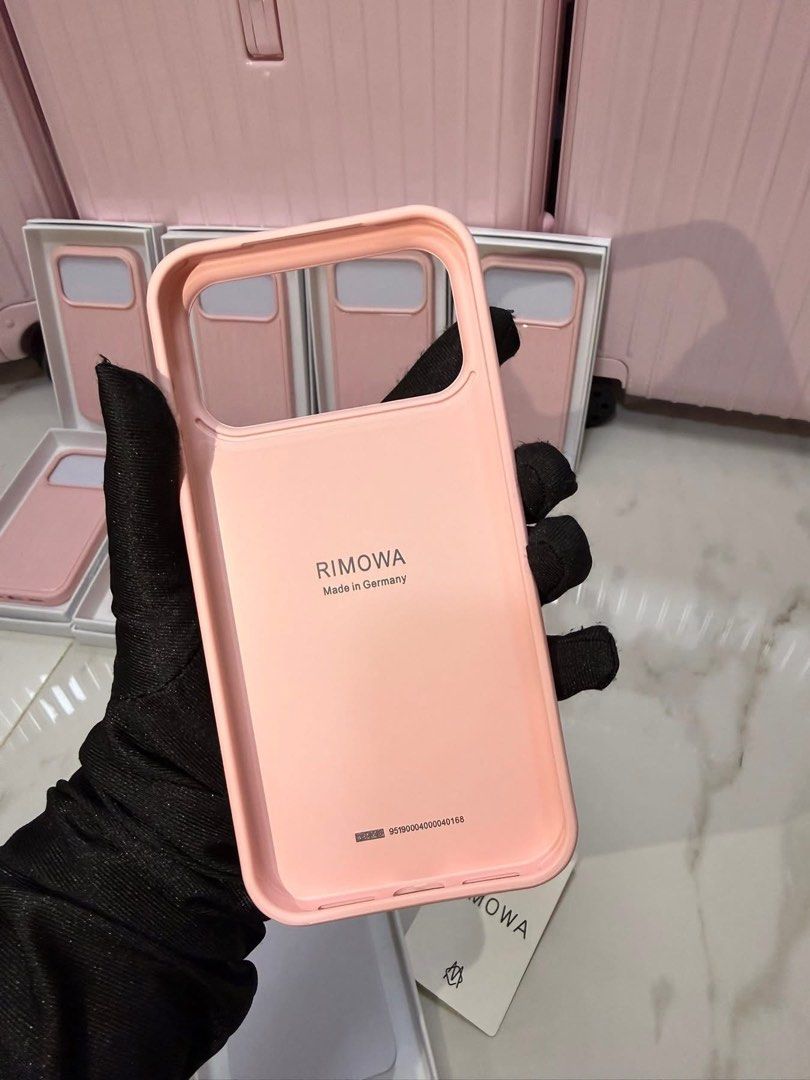 iphone 17 pro max case rimowa (Category: Cases & Sleeves) located in Manila. Submitted by mscate (Listing ID 1431964256, Image 3). Description: iphone 17 pro max rimowa brandnew.