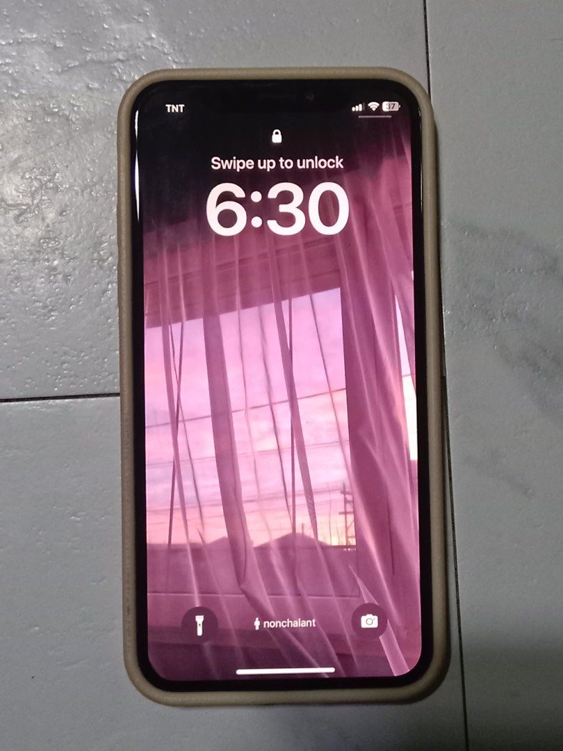 iPhone x 64 gb (Category: iPhone X Series) located in Manila. Submitted by darkveil (Listing ID 1446828378, Image 2). Description: Battery Health - 58% Can be used for SIM and Wifi Free Case Rfs:Spare Phone Issue: Letter H & G cannot be clicked on the keyboard; probably need screen replacement.