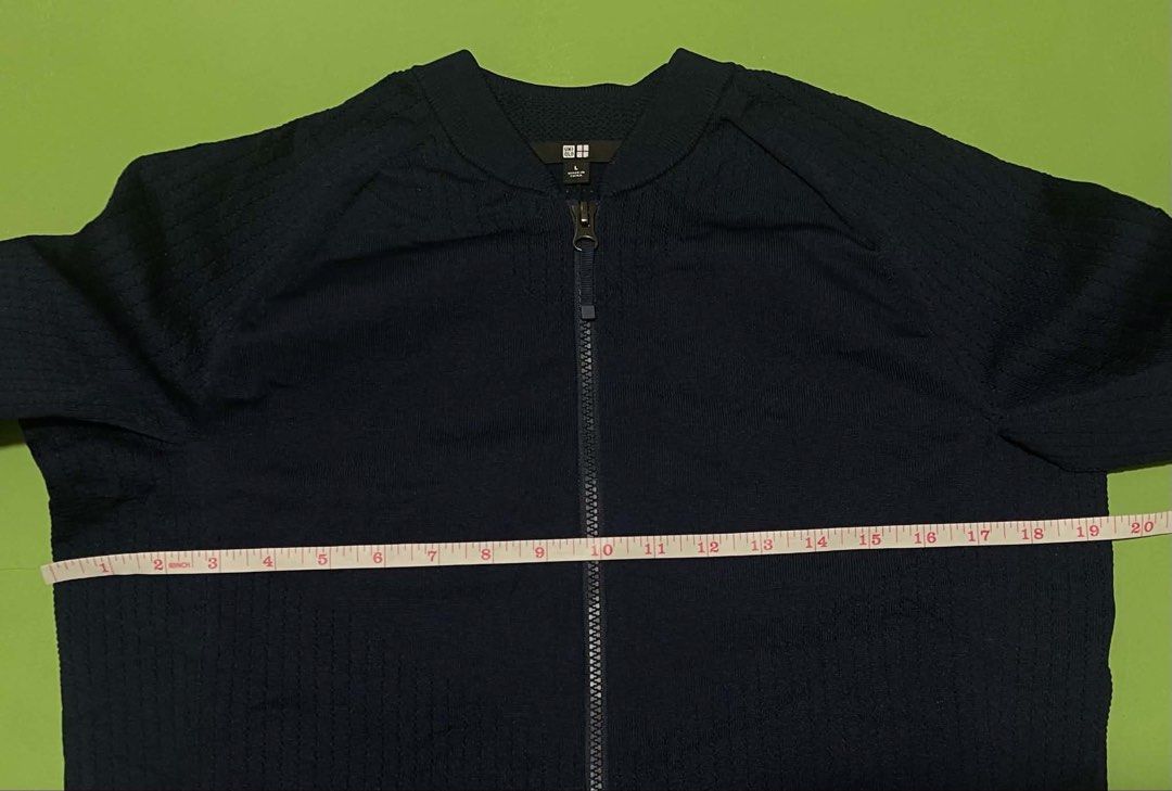 Jacket (Category: Coats, Jackets and Outerwear) located in Pasig City. Submitted by reyeslarry11740 (Listing ID 1446775731, Image 3). Description: For Sale Uniqlo Knitted Jacket Pambabae Size Large 19.5w x 26.7L Good as new No issue 500 plus ship only Payment 1st Pasig city .