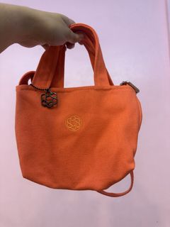 (Category: ) located in . Submitted by items.preloved.92 (Listing ID 1446728847, Image 1). Description: .