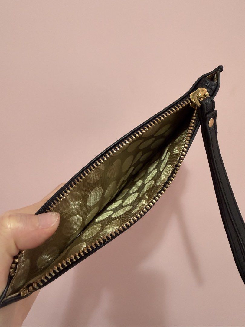 Kate spade （分類：銀包、卡片套）位於 Hong Kong。 由 msssyuuu 提交（商品編號 1446820577，圖片 3）。簡介： 。