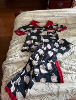 (Category: ) located in . Submitted by js.declutters (Listing ID 1446758588, Image 1). Description: .