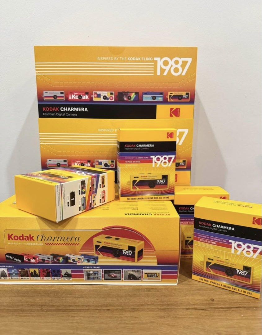 Kodak Charmera Blindbox - BRANDNEW (Category: Cameras) located in Makati City. Submitted by makatigirlfinds (Listing ID 1446723782, Image 1). Description: Rfs : did a bulk purchase hehe UNOPENED Inclusions (per blind box): 1 x Kodak Charmera keychain digicam 1 x Charging USB-C cable 1 x Keyring accessory 1 x Charmera card *Micro SD card is NOT included Scheduled pick up Location: Makati or QC.
