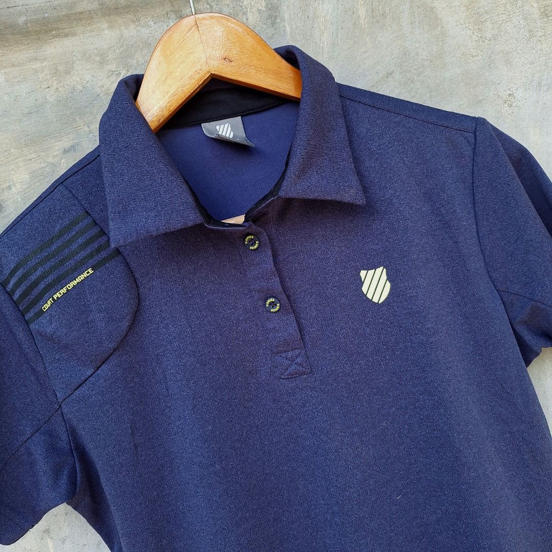 K-Swiss Polo (Category: Activewear) located in Calatrava. Submitted by freecyclethreads (Listing ID 1446802243, Image 2). Description: K-Swiss Polo P280 + shipping fee ➡️ Excellent Condition ➡️ size: Small (23.5 x 18) ➡️ shipping nationwide. 📌 Note: Color may vary due to lighting. Payment first only. No cod/cop..