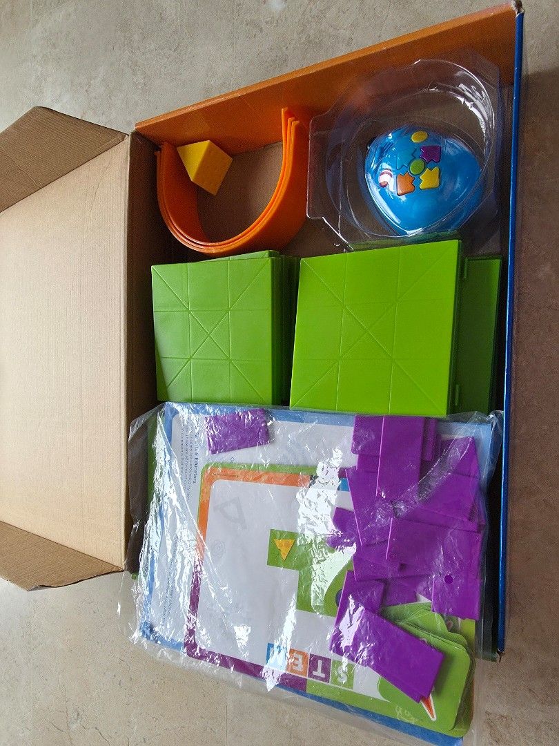 Learning Resources Code & Go Robot Mouse Activity Set (Category: Educational & Learning Toys) located in Singapore. Submitted by magigigi (Listing ID 1446773606, Image 2). Description: - Fun robot mouse activity set for kids - 83 pieces to build mazes and pathways - Mouse lights up and makes sounds - Encourages STEM learning - All parts working well, except that one of the arch is broken - Bought in October 2025.
