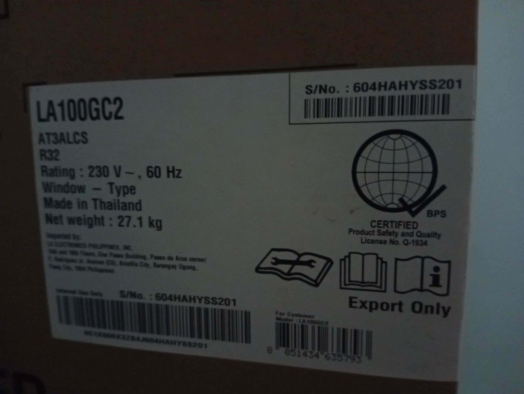 LG DUAL INVERTER Windo Type (Category: Air Conditioning and Heating) located in Navotas City. Submitted by sellmystuff2 (Listing ID 1446794476, Image 2). Description: Helping a friend ....... Brandnew with box pa 1hp bought from Abenson 28,994 po sa receipt 26k nalang po RFS: NEED CASH lang daw nasa Sta. Maria, Bulacan po ang UNIT.