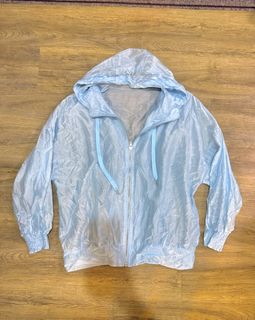 (Category: ) located in . Submitted by shopaholic_c (Listing ID 1446822381, Image 1). Description: .