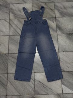 (Kategori: ) berada di . Dikirim oleh warm_girlswear (ID iklan 1446843313, Gambar 1). Deskripsi: .