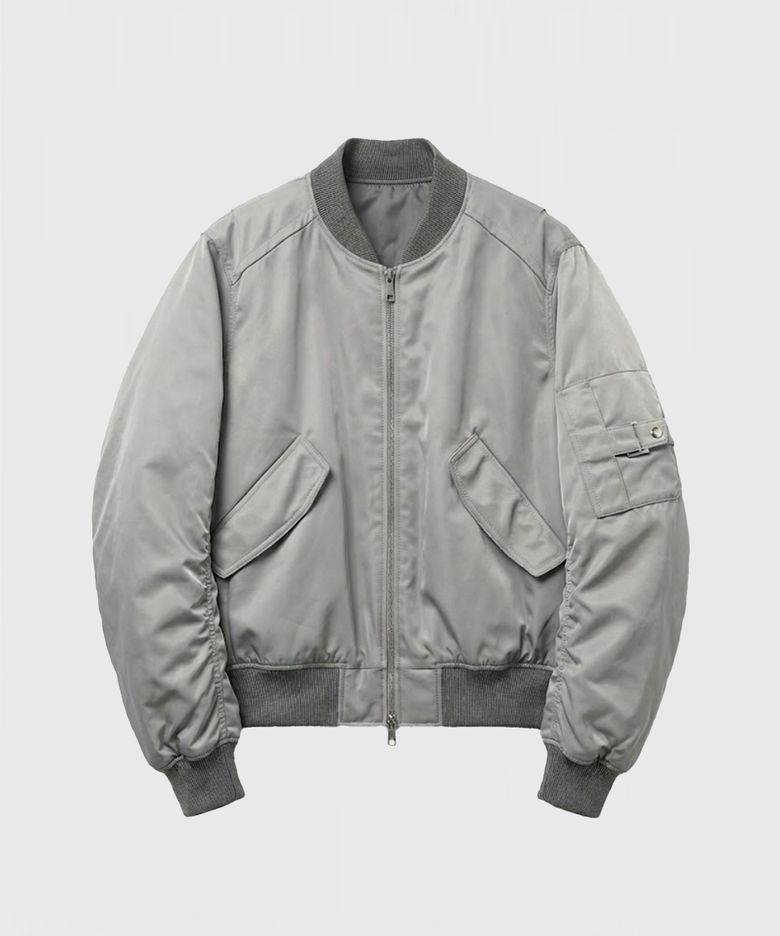 LMOOD bomber jacket (Category: Coats, Jackets and Outerwear) located in Davao. Submitted by workwear_stuff (Listing ID 1446877069, Image 1). Description: LMOOD korean brand bomber jacket Condition 9.5/10 Color Rate 9.5/10 Width 26 Length 25.5 Sleeve 25 M - 750.