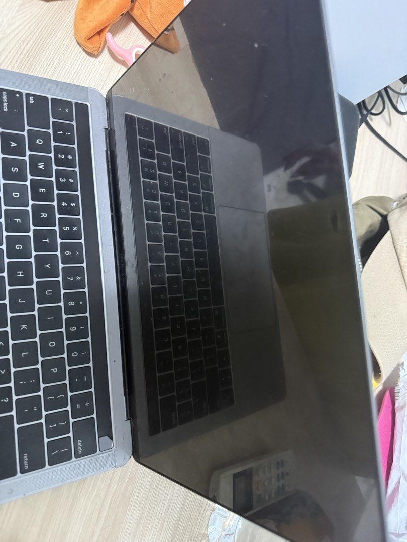 macbook air496667419078174722