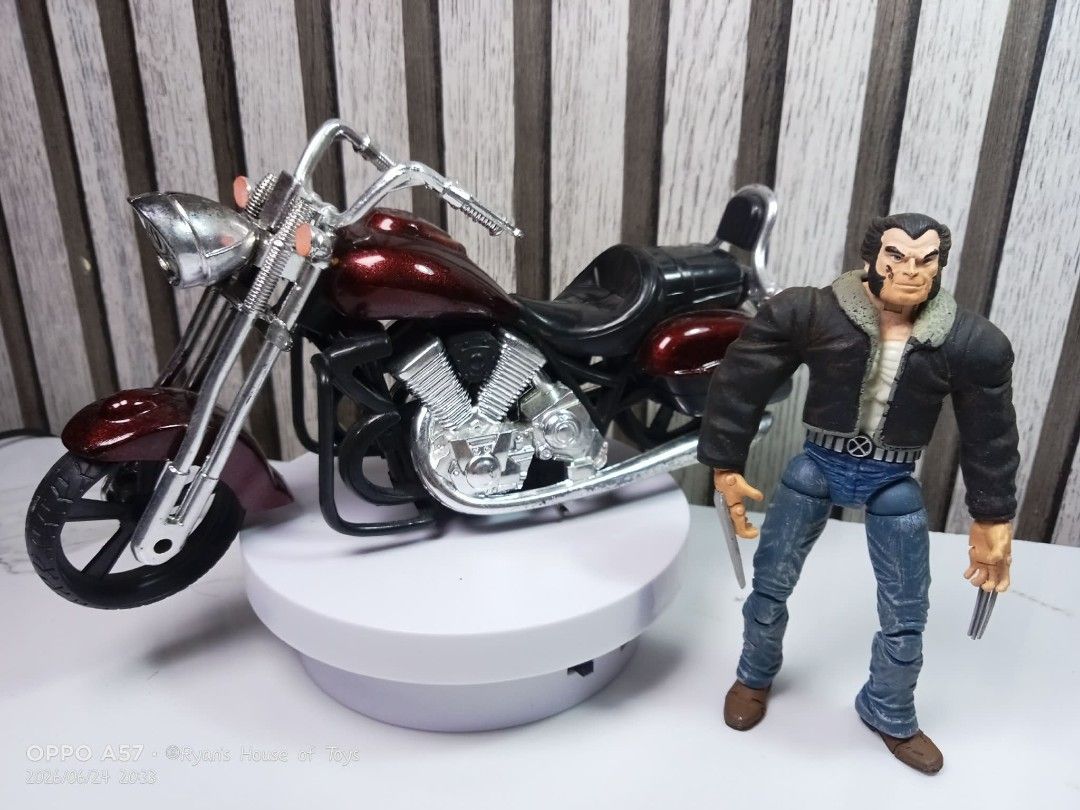 Marvel Toybiz Wolverine with motorcycle (Category: Figurines & Statues) located in Quezon City. Submitted by truewind_fe7b89 (Listing ID 1446797979, Image 1). Description: WYSIWYG Authentic Marvel Toybiz Wolverine.