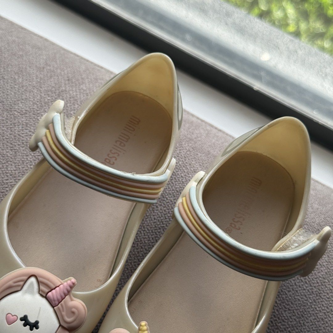 Mini Melissa (Category: Babies & Kids Fashion) located in Pandi. Submitted by vaingyn (Listing ID 1446826201, Image 2). Description: Mini Melissa US 8c No box 📍Bulacan.