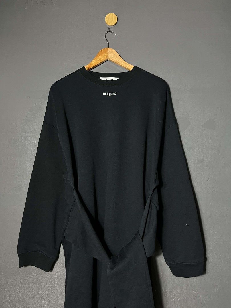MSGM fake longsleeve long dress (Category: Dresses) located in Bacolod City. Submitted by thriftedlifestore (Listing ID 1446895083, Image 1). Description: Condition: Excellent Dimension: 26W 37L Sleeve 30 Issue:None Color rate: 9/10.