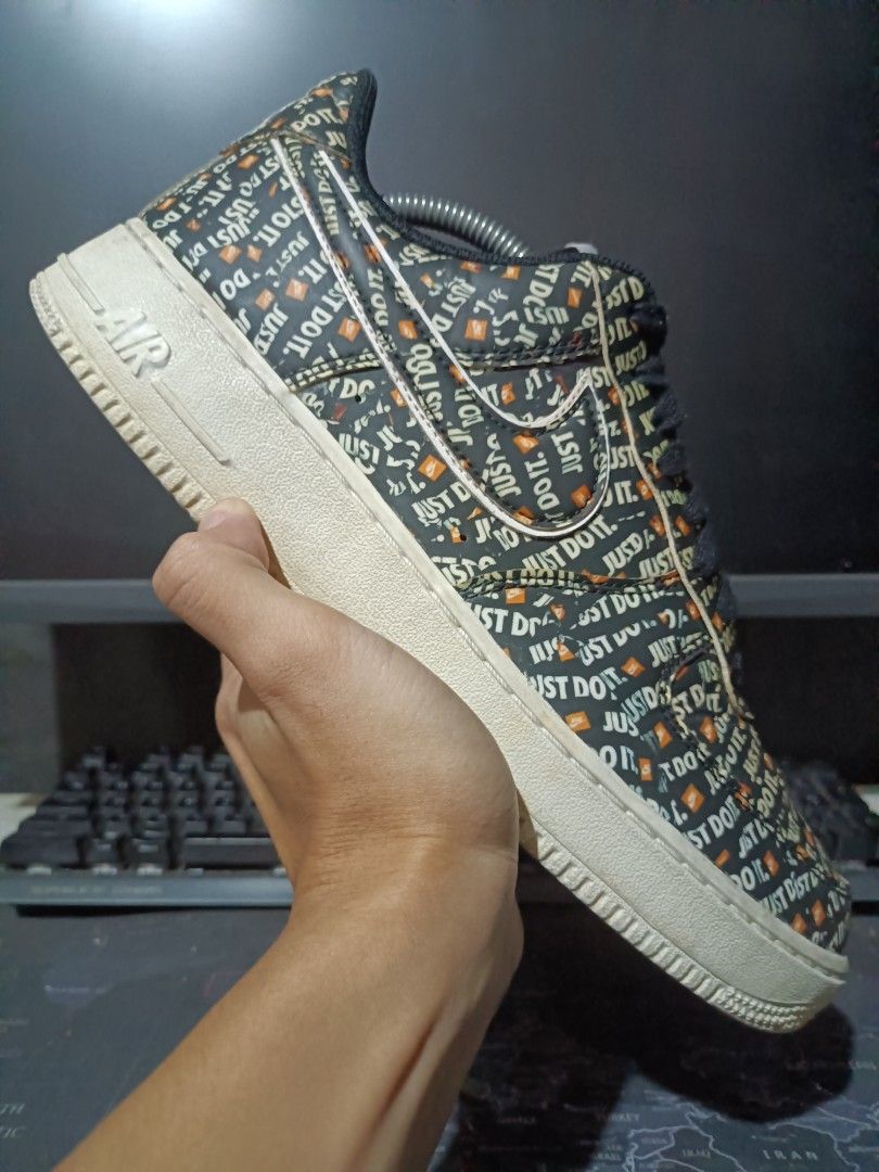 Original Nike Air Force 1 Low Just Do It (Category: Sneakers) located in Los Banos. Submitted by lemuel_02 (Listing ID 1446333567, Image 2). Description: Nike Air Force 1 Low Just Do It 1000.