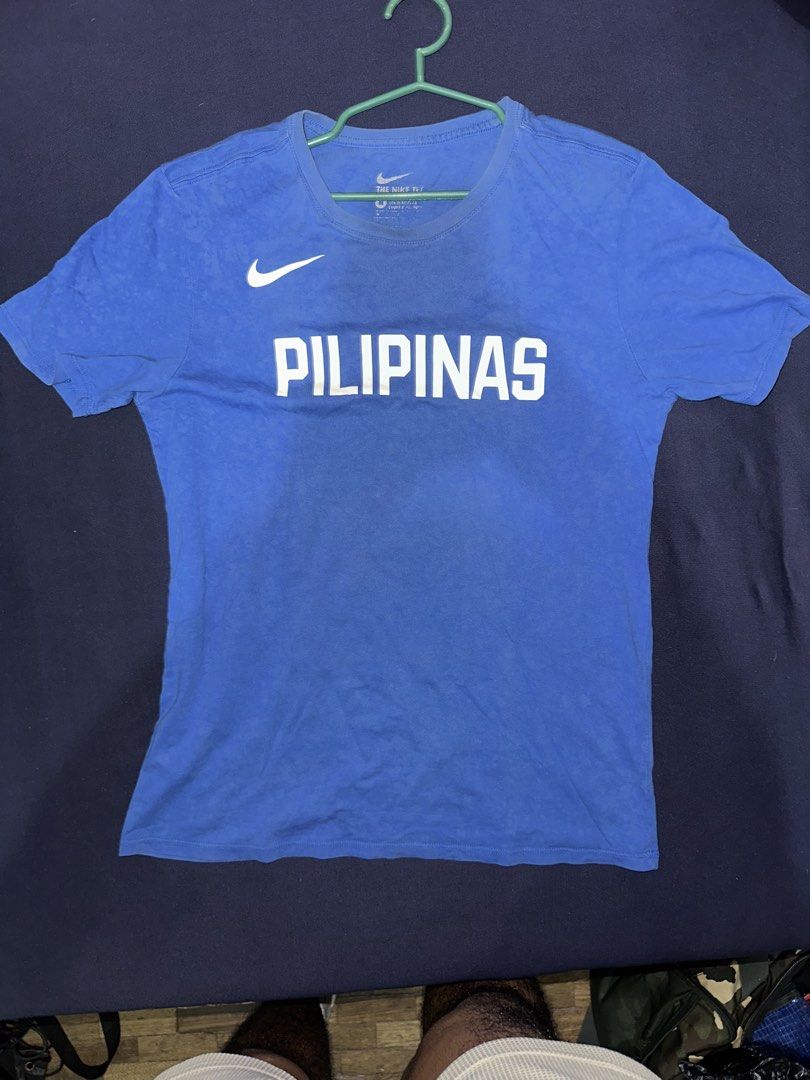 Nike Pilipinas Blue T-shirt (Category: Tshirts & Polo Shirts ) located in Las Pinas. Submitted by inb.l (Listing ID 1446870280, Image 1). Description: P100 color rating: 5.5/10 Tag says M but fits S. Flaws: slight discoloration in some spots sf care of buyer - Blue Nike T-shirt - 'PILIPINAS' graphic print on chest - Short sleeves - Crew neck - Ideal for showing support for the Philippines or casual everyday wear - Genuine Nike product.