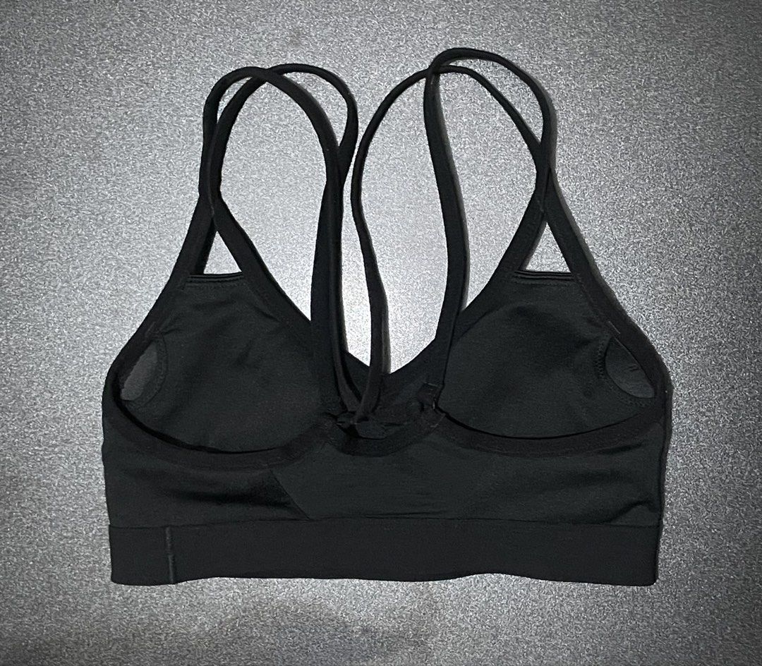 Nike Pro Indy light supports black bra ~ S (Category: Activewear) located in Manila. Submitted by maefinds.ph (Listing ID 1446817073, Image 2). Description: - still in excellent condition, good as new. - padded, with pad-slots -Size on tag: S (goods din for xs) ~PM for more details and pictures.