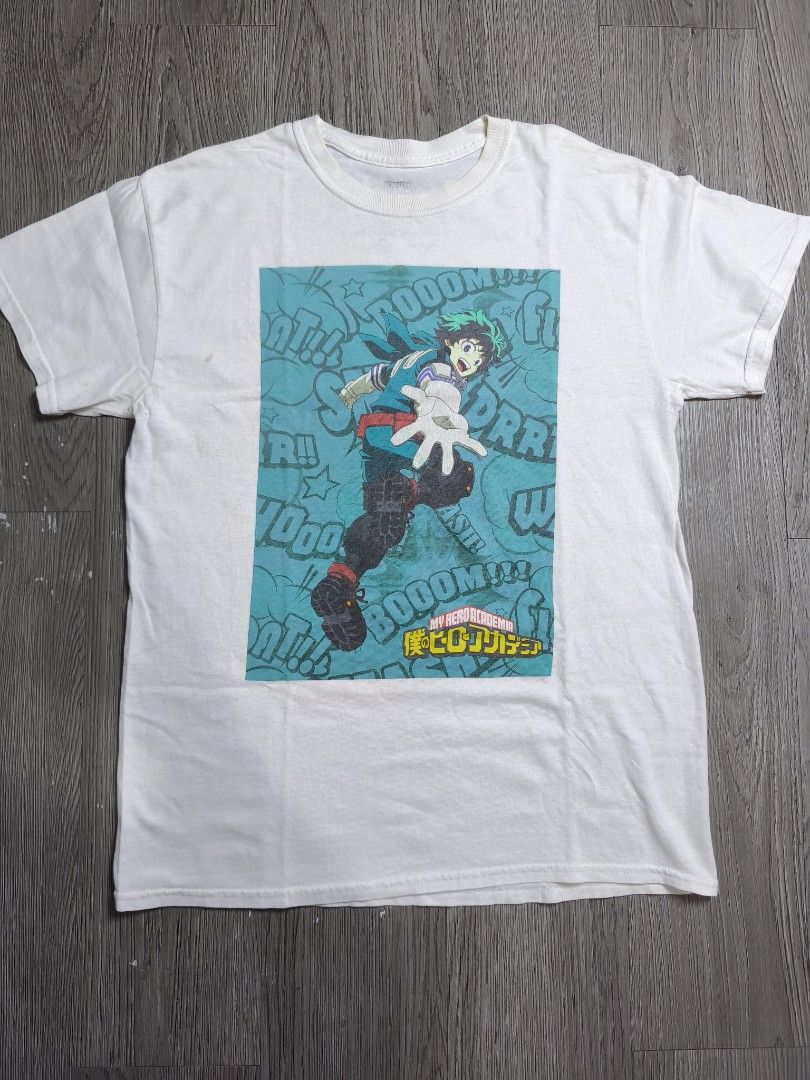 Official My Hero Academia Deku Comic Panel Graphic Tee By GEE (Category: Tshirts & Polo Shirts ) located in Bontoc. Submitted by curated_fades (Listing ID 1446896879, Image 1). Description: 19 x 27 Light stain Hairline Crackprints minimal lints.