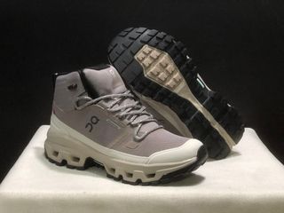 (Category: ) located in . Submitted by sellora_fashion (Listing ID 1446820014, Image 1). Description: .