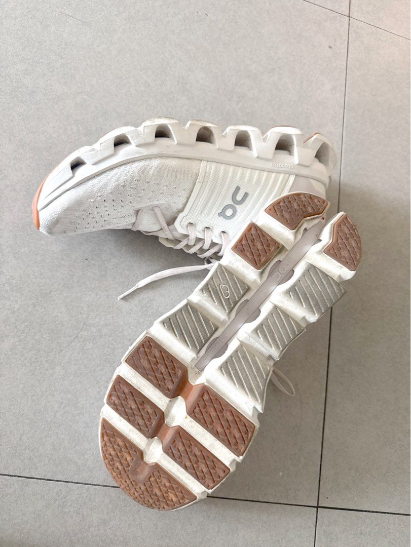On Cloudswift 4 White & Lily Sneakers Size 10 (Category: Sneakers) located in Taguig. Submitted by prelovedSB (Listing ID 1446775773, Image 2). Description: - On Cloudswift 4 Sneakers - Color: White & Lily - Size: 10 womens - Features: Very comfortable for running or everyday wear - Reason for Selling: too big on me Worn less than 5 times. Bought from Revolve.