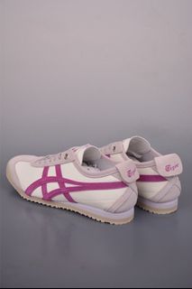 (Category: ) located in . Submitted by jessmumstore (Listing ID 1446743362, Image 1). Description: .