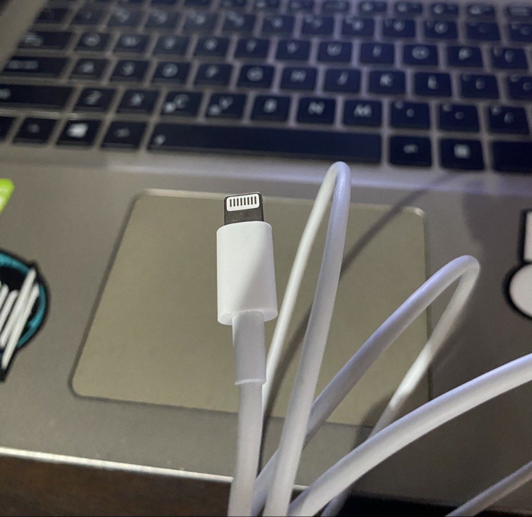 Original Iphone Cable Cord Type C 20W (Category: Chargers & Cables) located in Lucena. Submitted by ojfinds (Listing ID 1417905470, Image 2). Description: ‼️FOR SALE‼️ Original Iphone Cable Cord Type C 20W Location : Lucena City Meet-up or Shipping Available 📦 Tested and Working 💯 ₱250 only.