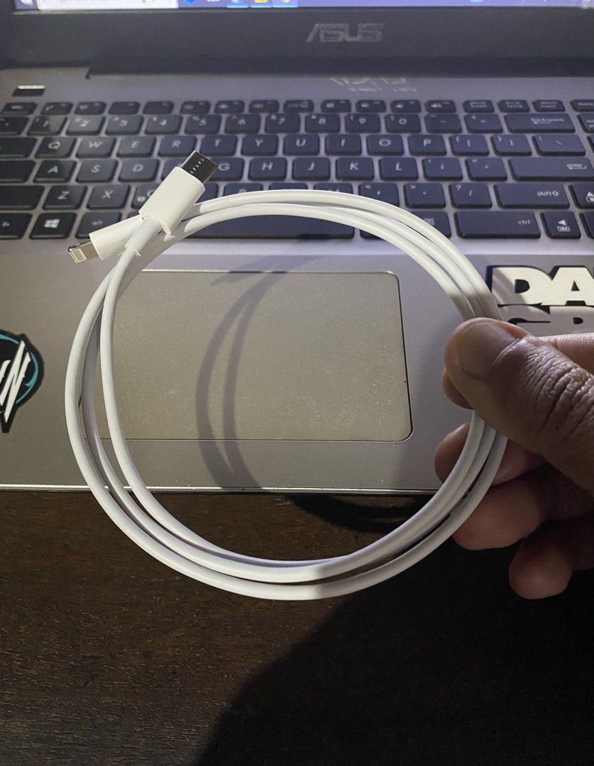 Original Iphone Cable Cord Type C 20W (Category: Chargers & Cables) located in Lucena. Submitted by ojfinds (Listing ID 1417905470, Image 1). Description: ‼️FOR SALE‼️ Original Iphone Cable Cord Type C 20W Location : Lucena City Meet-up or Shipping Available 📦 Tested and Working 💯 ₱250 only.