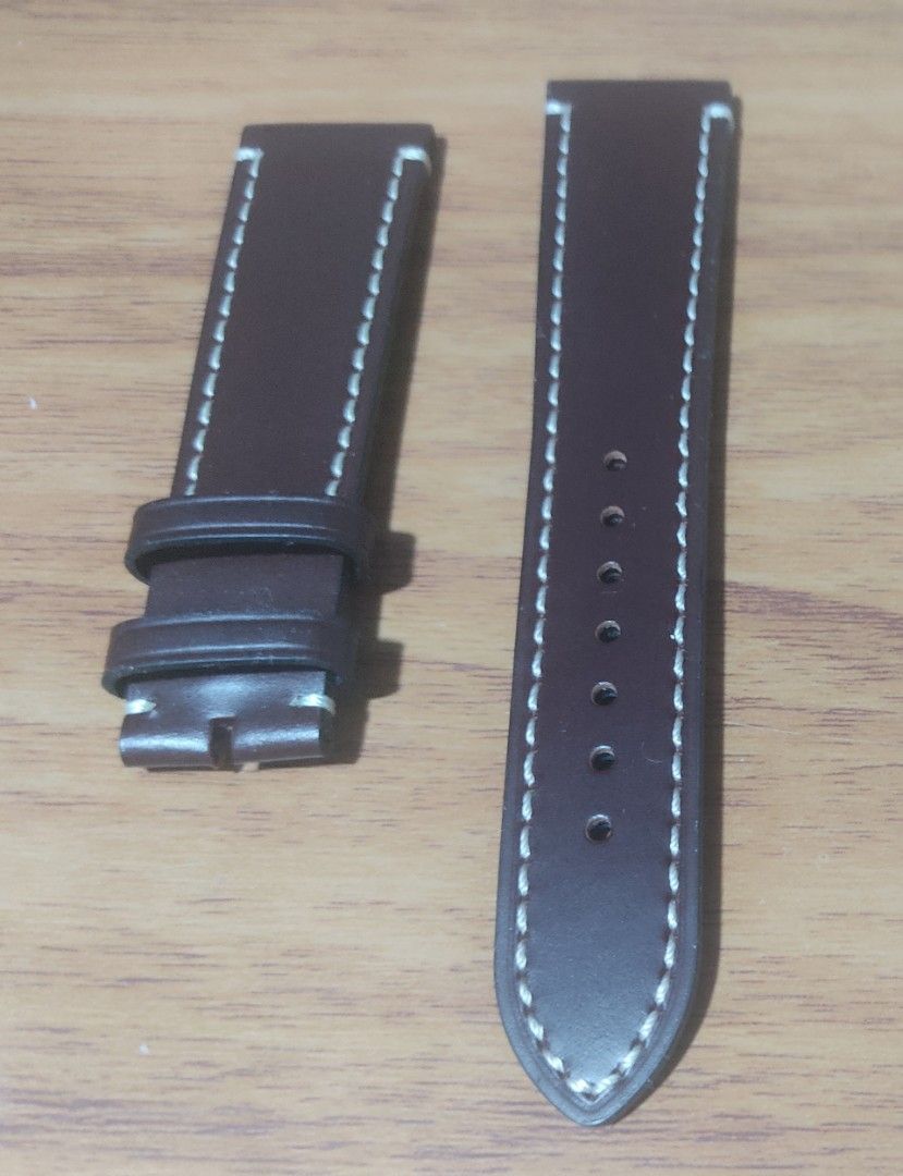 Oris leatherstrap (Category: Men's Watches) located in Manila. Submitted by honeyrox (Listing ID 1446729223, Image 1). Description: - Brand: Oris - Material: Genuine Leather ('Cuir Veritable') - Color: Dark Brown - Lug width - 21mm - Stitching: White contrast stitching - Condition: Good brand new - Style: Classic and elegant - Ideal for: Oris watches or similar lug width timepieces payment thru bpi gcash maya eastwest gotyme shipping grab lalamov
