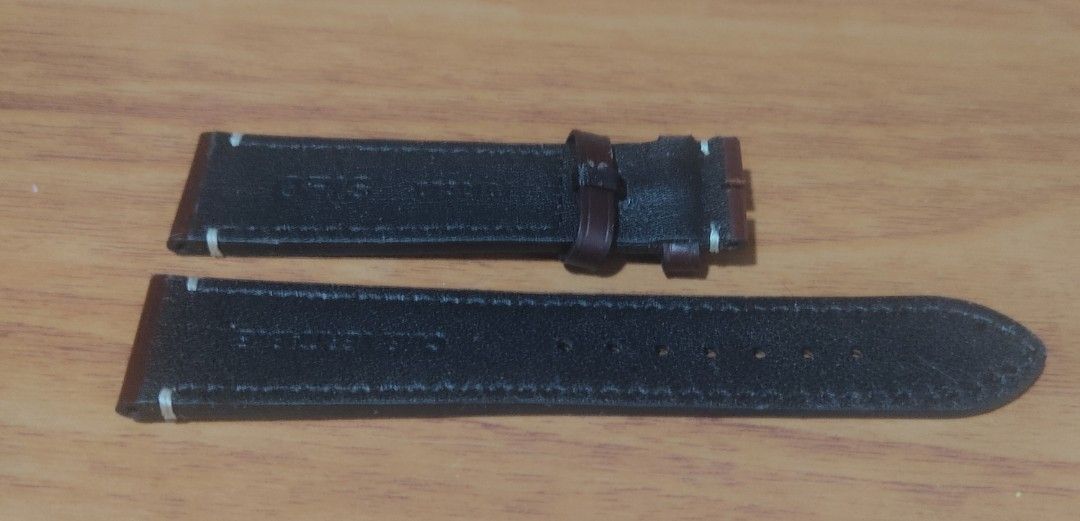 Oris leatherstrap (Category: Men's Watches) located in Manila. Submitted by honeyrox (Listing ID 1446729223, Image 2). Description: - Brand: Oris - Material: Genuine Leather ('Cuir Veritable') - Color: Dark Brown - Lug width - 21mm - Stitching: White contrast stitching - Condition: Good brand new - Style: Classic and elegant - Ideal for: Oris watches or similar lug width timepieces payment thru bpi gcash maya eastwest gotyme shipping grab lalamov