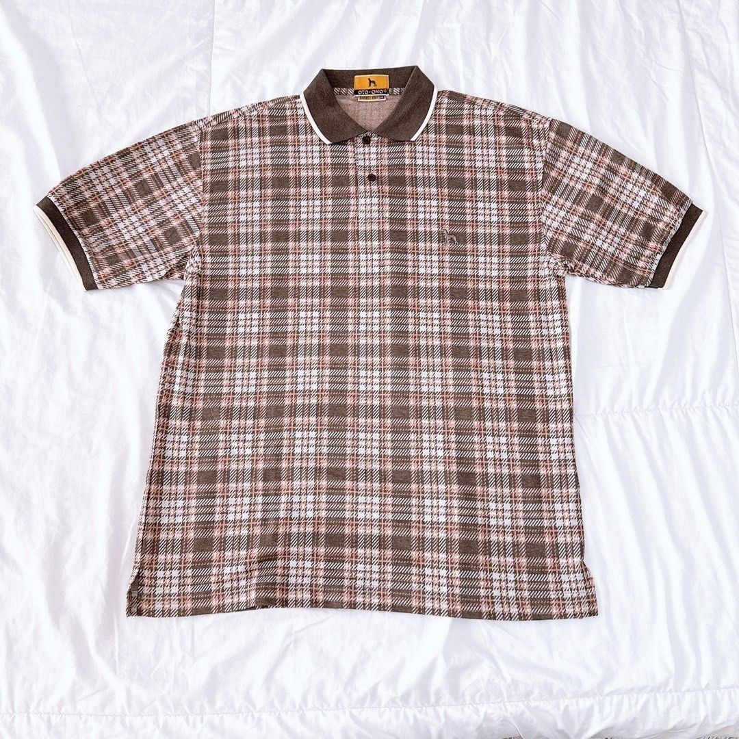 Oto Ono Kemeja Pria Lengan Pendek – Coklat Muda Kotak – Double Knit Premium – Baru (Kategori: Atasan) berada di Jakarta Selatan. Dikirim oleh paper__moon (ID iklan 1446841511, Gambar 3). Deskripsi: • Ukuran: Size M | LD 110 cm | Panjang 72 cm • Lengan pendek, kancing 2 • Kondisi: Baru • Bahan: Double knit premium – halus, tebal tapi adem • Warna: Coklat muda dengan motif kotak-kotak .