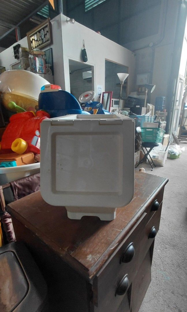 Plastic Storage (Category: Storage Boxes & Baskets) located in Bacoor. Submitted by giyu.000 (Listing ID 1446741007, Image 1). Description: Strictly payment first Import from Japan ♡.