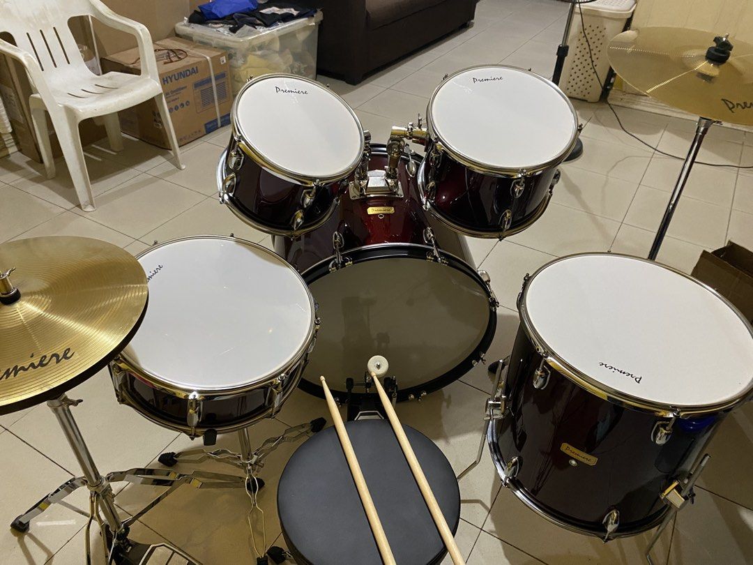 Premiere Drum Set‼️ (Category: Musical Instruments) located in Antipolo. Submitted by 777collar (Listing ID 1446805740, Image 3). Description: Used once or twice lang since bought, halos brandnew pa talaga… bought for 16k+ Wanted aralin pero walang time what you see is what you get… complete with drum throne and will include drum sticks na also. rfs: Hindi nagagamit and need to prioritize other necessities *price still negotiable 📍Antipolo Rizal