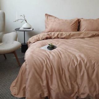 (Category: ) located in . Submitted by comfybeddings (Listing ID 1446741595, Image 1). Description: .