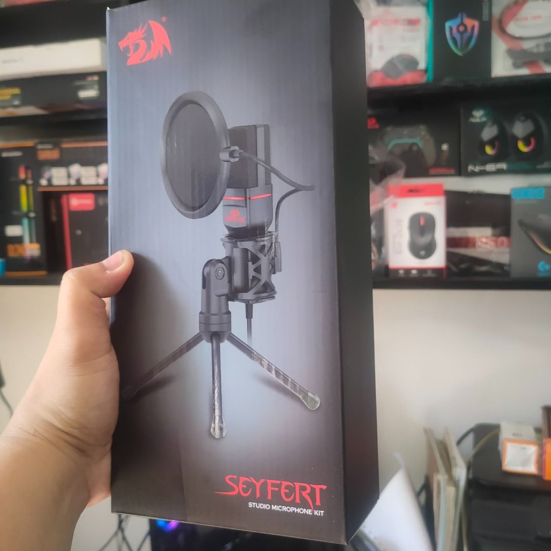 Redragon GM100 Seyfert Gaming Stream Microphone (Category: Microphones) located in Santa Maria. Submitted by victorioustech (Listing ID 1446737209, Image 2). Description: 🎙️ Sound better. Be heard clearly. Redragon GM100 Seyfert Gaming Stream Microphone 💰 Price: ₱990 ✅ High-Quality Omni Condenser Microphone ✅ 360° Omnidirectional Voice Pickup ✅ Clear Audio for Streaming & Voice Chat ✅ 3.5mm Audio Jack ✅ Includes Audio Splitter Cable ✅ Foldable 