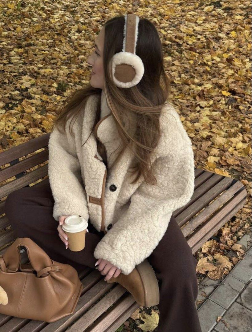 Zara dupe Reversible Suede Fleece Shearling Winter Jacket (Category: Coats, Jackets and Outerwear) located in Manila. Submitted by tierramodaph (Listing ID 1446756593, Image 2). Description: .