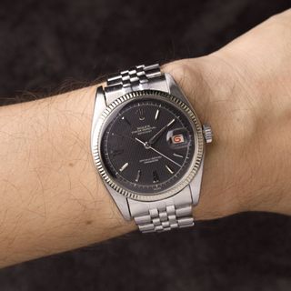 (Category: ) located in . Submitted by theswisswatcher (Listing ID 1446830486, Image 1). Description: .
