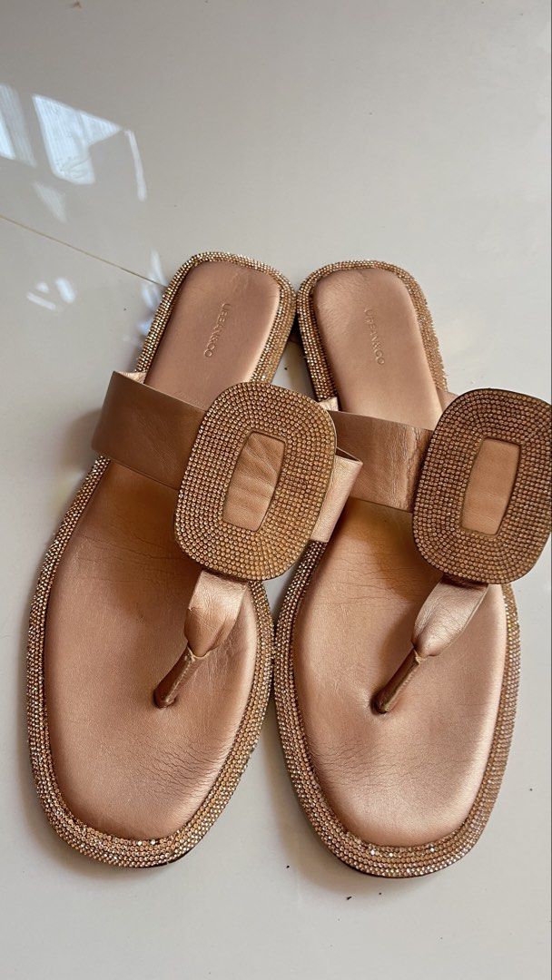 Sandal urban&co new (Kategori: Sepatu Wanita) berada di Bandarlampung. Dikirim oleh bungaaudia (ID iklan 1446758510, Gambar 2). Deskripsi: .