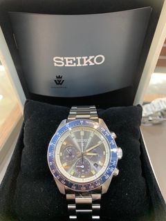 (Category: ) located in . Submitted by watches2u (Listing ID 1446813127, Image 1). Description: .