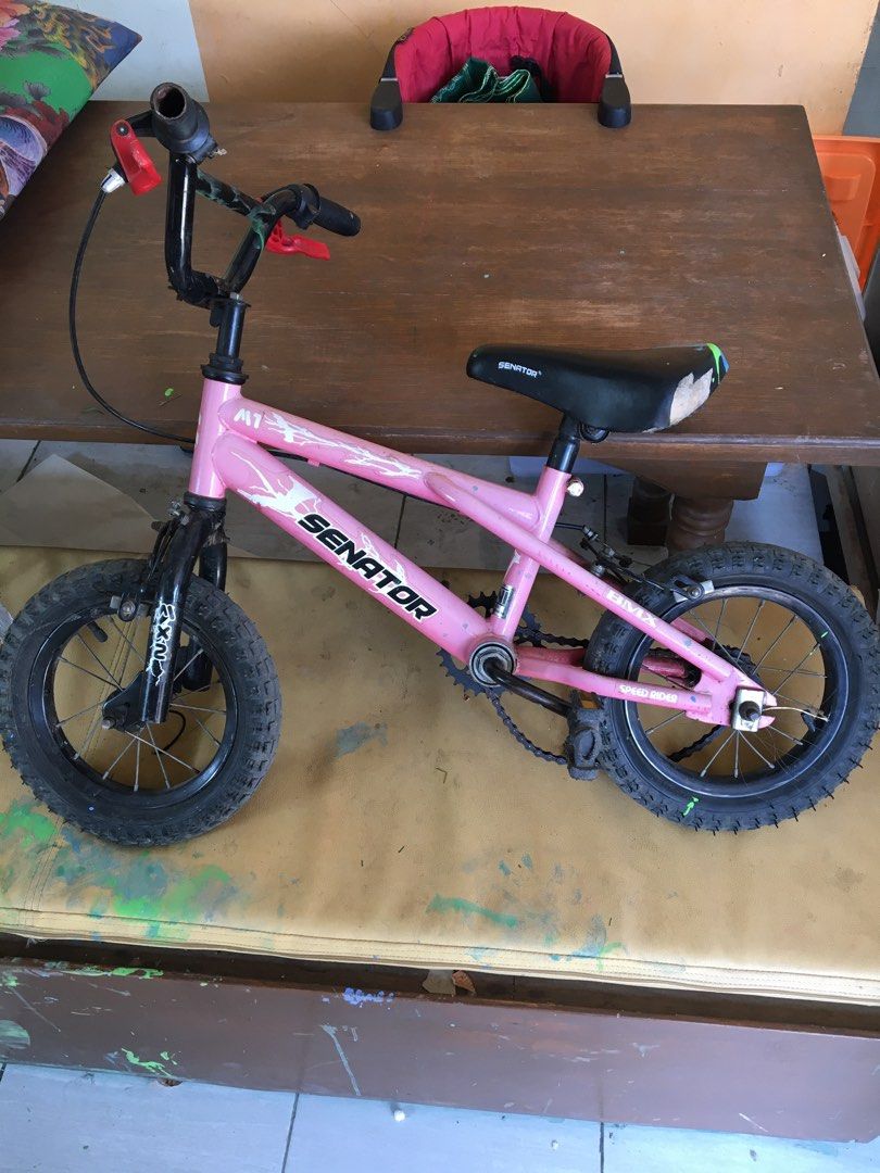 Sepeda bmx pink senator anak kids bicycle sepedah bike (Kategori: Mainan & Baby Walker) berada di Cimahi. Dikirim oleh siostore (ID iklan 1446905430, Gambar 1). Deskripsi: .