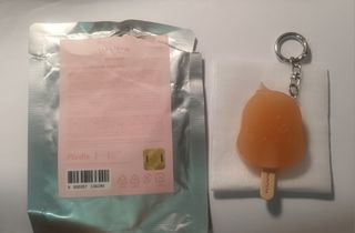 （分類：）位於 。 由 violet._. 提交（商品編號 1446846000，圖片 1）。簡介： 。