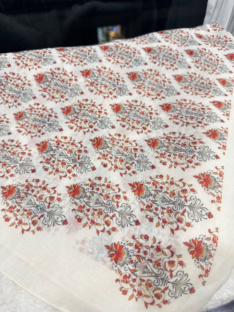 [PROMO] Shawl Publika Priyanka Cotton Tudung Bawal (Category: Hijabs) located in Kuala Lumpur. Submitted by lilmissemmaa (Listing ID 1446856457, Image 2). Description: PROMO RM15 > RM10 until 31st Jul ‼️READ MY BIO BEFORE MAKING A PURCHASE‼️ Minimal pin marks & pull thread Tag about to rip off 🚗 arrange grab/lalamove on your own 🛍 Shpee search code : ARD-ETP-WKS 🛒 Lzada : Angel & Vixen .