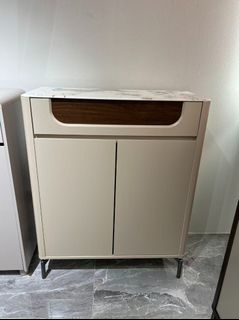 (Category: ) located in . Submitted by ifurniture (Listing ID 1446763768, Image 1). Description: .