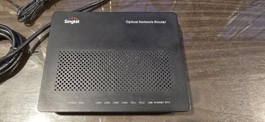 Singtel Huawei HG8240H Optical Network Router For Sale