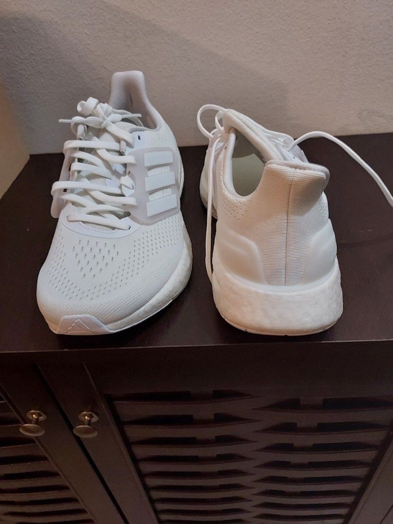 Size 11 Adidas pureboost (Category: Sneakers) located in Bacoor. Submitted by sempenden (Listing ID 1446855060, Image 3). Description: .