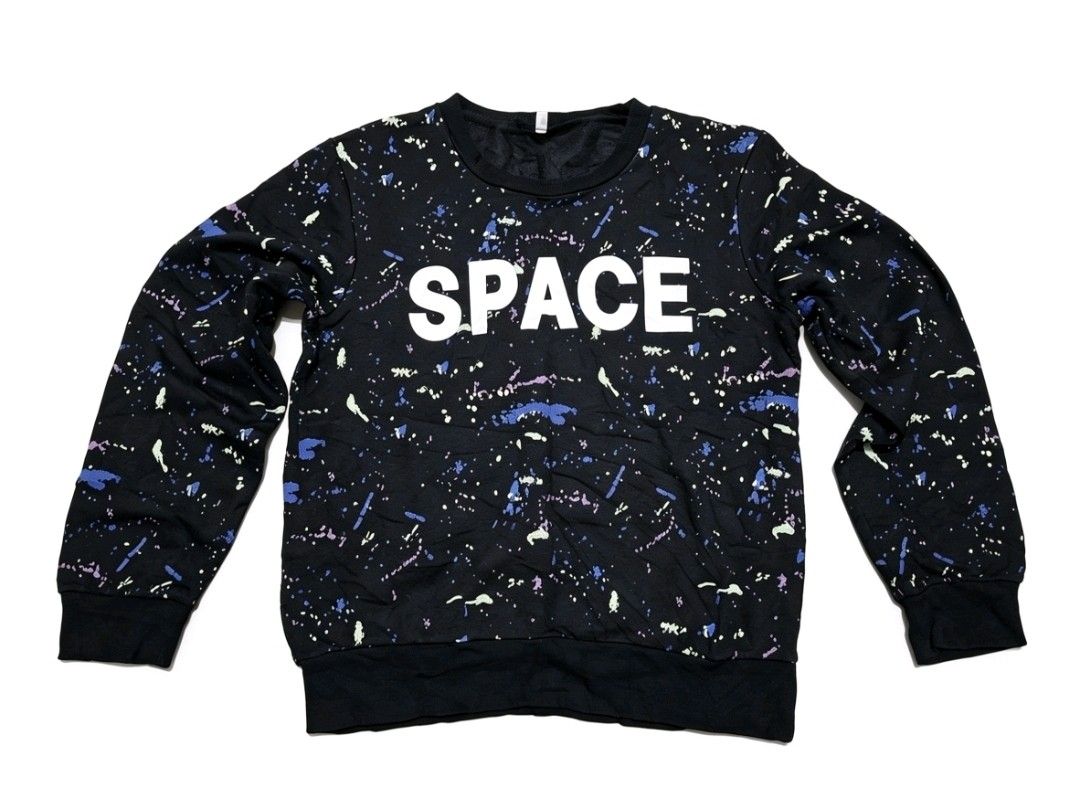 SPACE Paint Splattered Sweatshirt for Kids (Category: Babies & Kids Fashion) located in Compostela. Submitted by retrocebu (Listing ID 1446852382, Image 1). Description: width 17" length 21" sleeve length 20" like new no issue 280+sf loc compostela cebu.