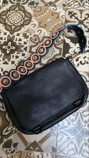 (Kategori: ) berada di . Dikirim oleh hellorien (ID iklan 1446872219, Gambar 1). Deskripsi: .