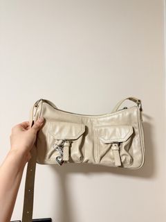 （分類：）位於 。 由 thh.27 提交（商品編號 1446739001，圖片 1）。簡介： 。