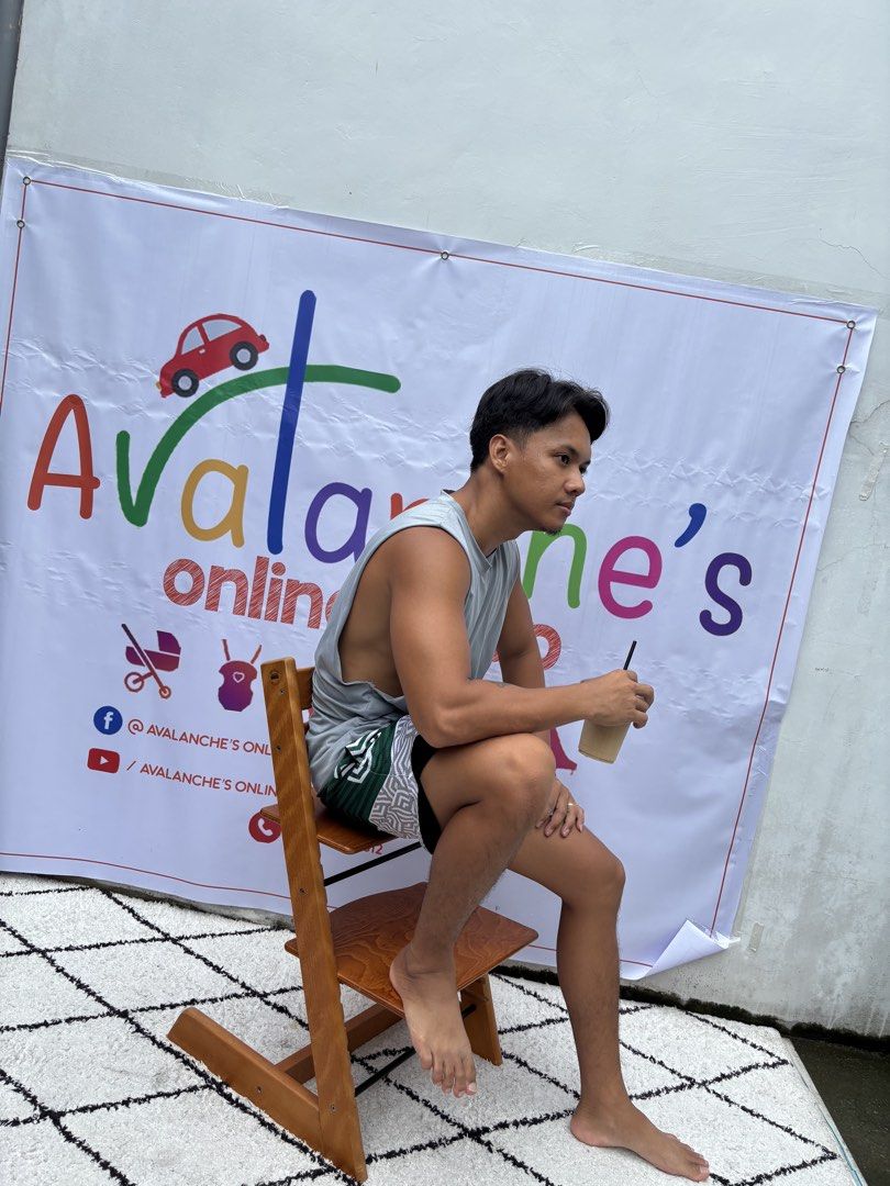 Stokke Tripp Trapp high chair (Category: Kids Tables & Chairs) located in Manila. Submitted by avalanchesonlineshopmainacount (Listing ID 1446783563, Image 3). Description: With accessories is 8,999 Highchair only 5,999.