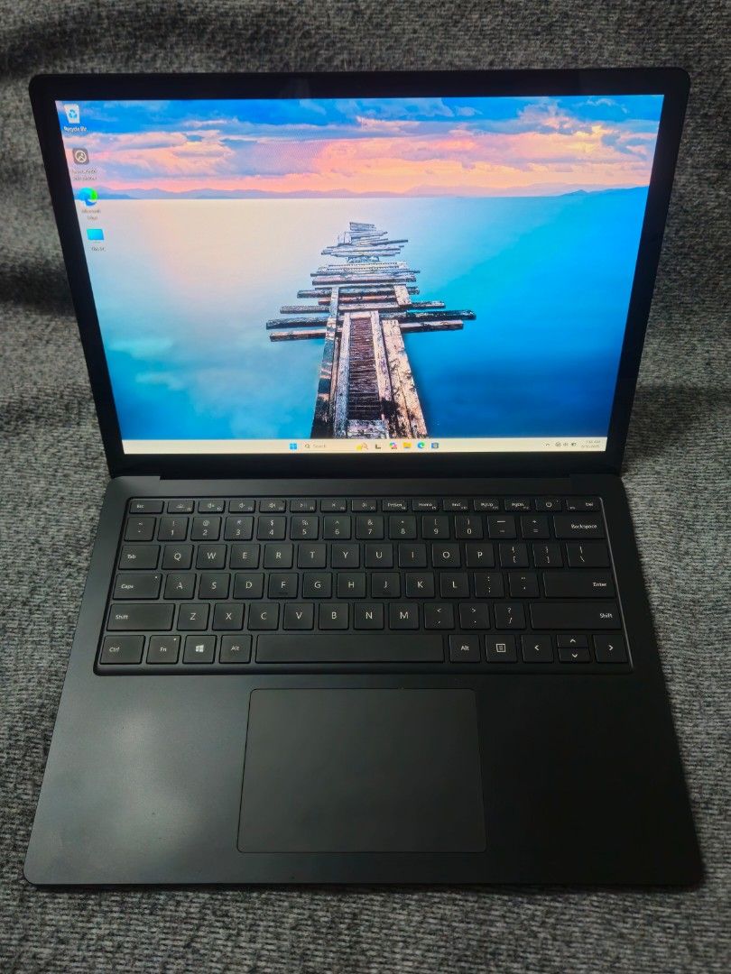 Microsoft Surface Laptop 4 i7 16GB Black Excellent For Sale