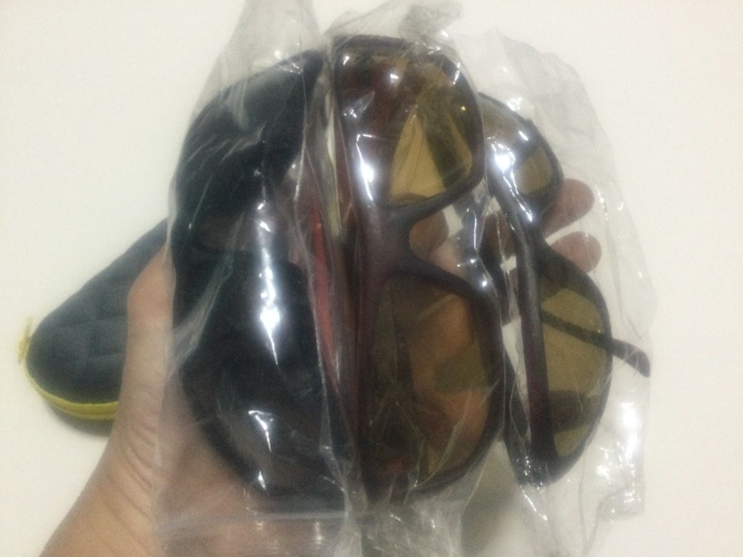 Take all reading and sunglasses with case (Category: Vision Care) located in Manila. Submitted by lorna.lorna (Listing ID 1446846135, Image 3). Description: Take all Reading glasses Sunglasses with case.