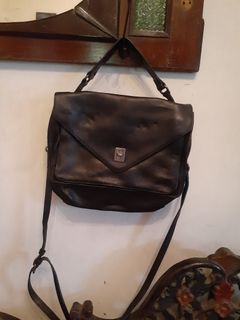 (Kategori: ) berada di . Dikirim oleh yudiadaud281537 (ID iklan 1446792822, Gambar 1). Deskripsi: .
